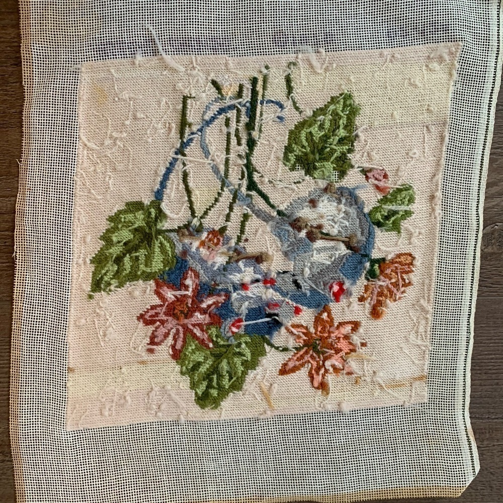 Embroidery - Picture 5 of 6